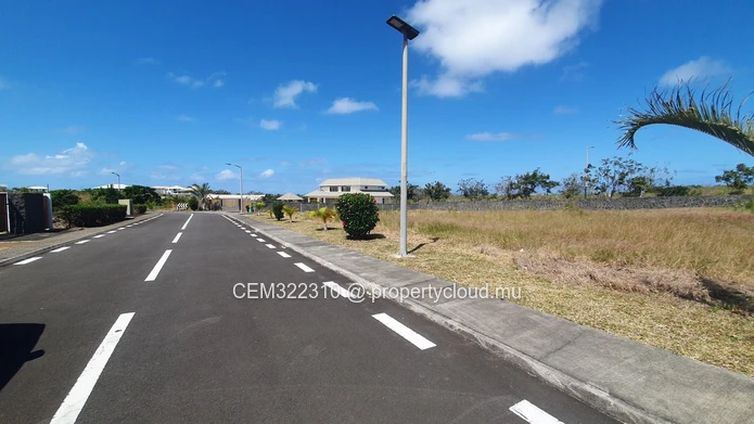 2 plots for sale in the gated morcellement of Mahe at Beau Vallon