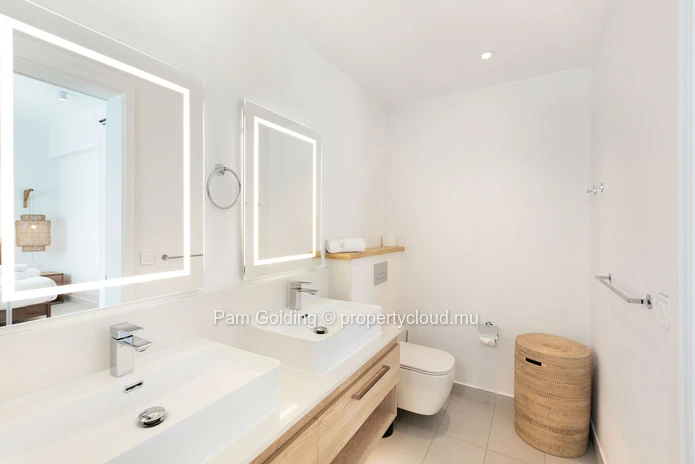 Appartement de 3 chambres au premier étage avec vue sur l’océan à vendre à Grand Gaube, Île Maurice