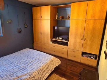 To rent : Unfurnished office space of 110 m², ideally located on the 2nd floor (without elevator) of a building in th...