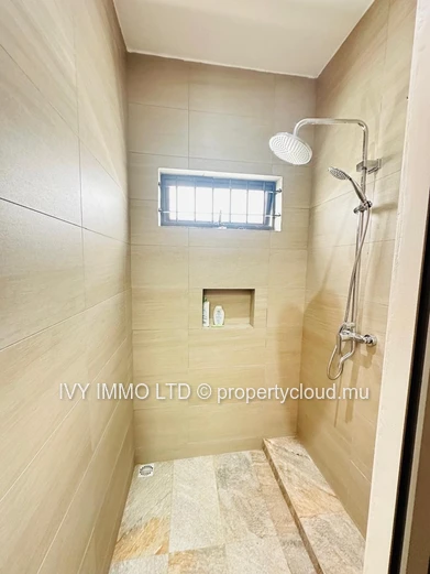 Discover this stunning newly built villa located in the peaceful and sought-after area of Calodyne. Offering generous...