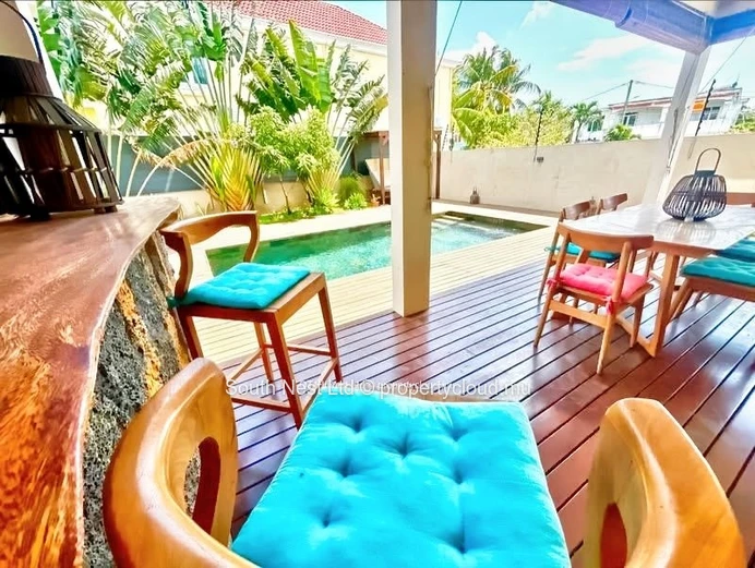 Magnifique villa contemporaine à Pereybere, avec quatre chambres avec salle de bains privative, des espaces de vie él...