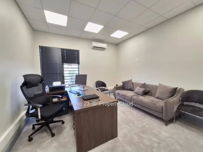 Office - 55.4m2 - Curepipe - Ref. BU98645LO