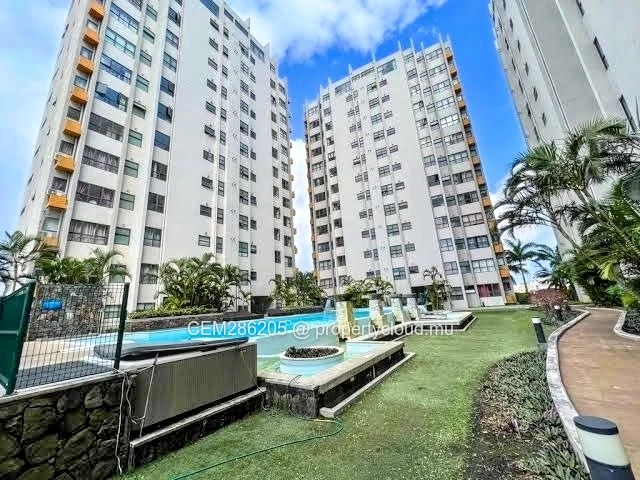 Élégant Appartement de 3 Chambres Avec Vue Sur la Mer et les Montagnes à Louer à Phoenix