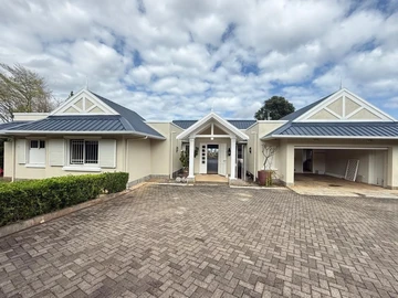 4 Bedroom Villa