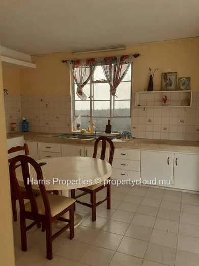À VENDRE – Spacieuse maison individuelle à Phoenix
