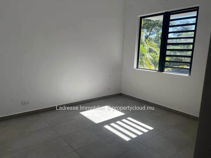 Stunning Apartment for Sale in Belle Vue