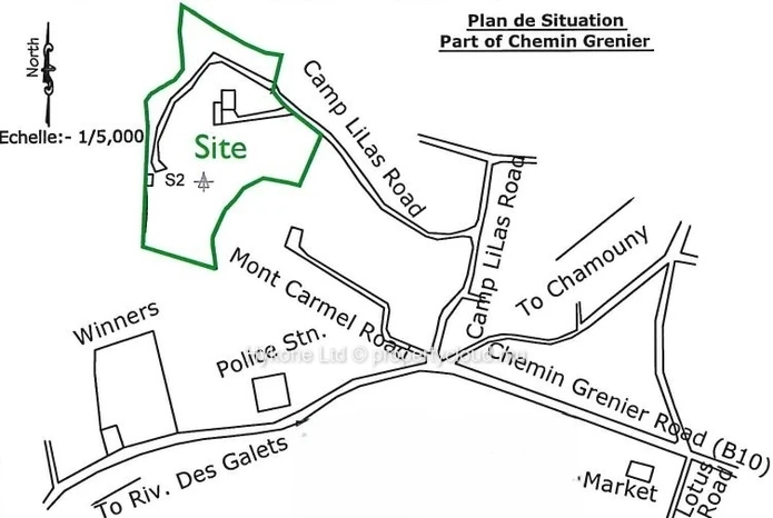 À Vendre : Vaste Terrain Résidentiel D'exception Avec Maison À Chamouny