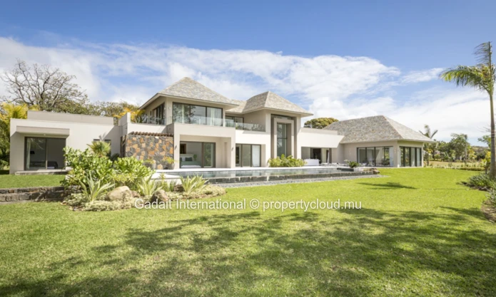Luxury Villa for Sale in Anahita Mauritius – Golf Views & Exclusive Resort Living