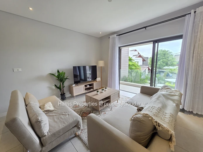 Superbe appartement situé au premier étage d'une résidence haut de gamme à louer à Pereybere.