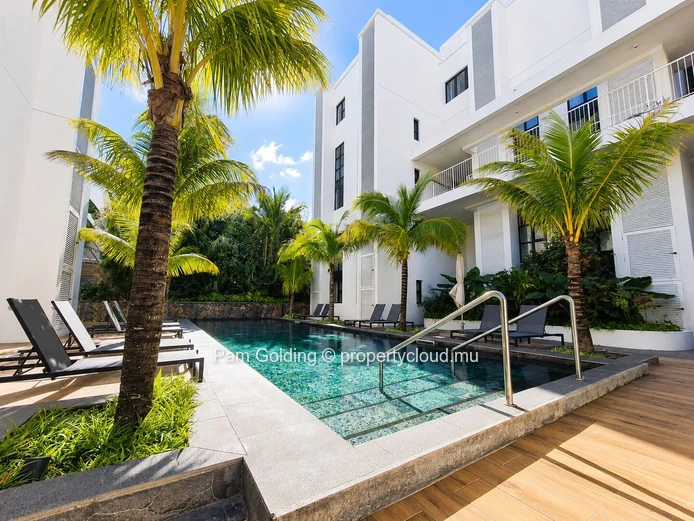 Appartement de luxe en rez-de-jardin de 4 chambres à vendre | Marine Residences, Pointe aux Canonniers (Mandat exclusif)