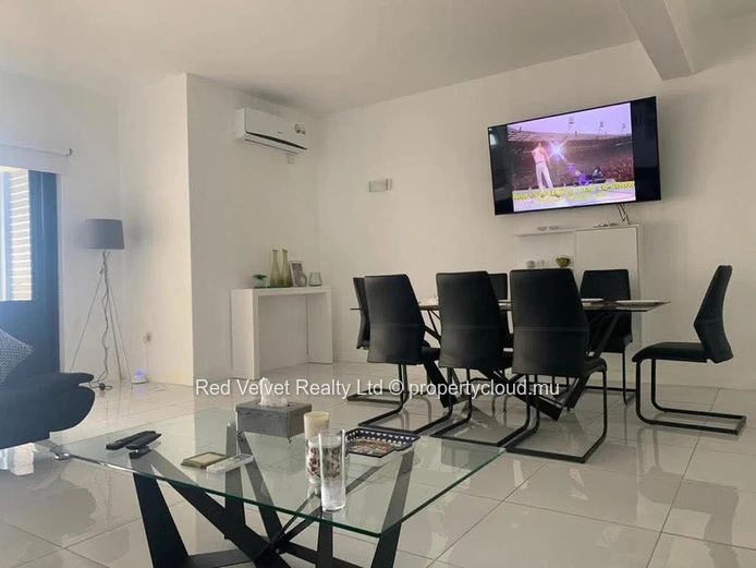 Luxury Beachfront Apartment for Rent in Flic en Flac