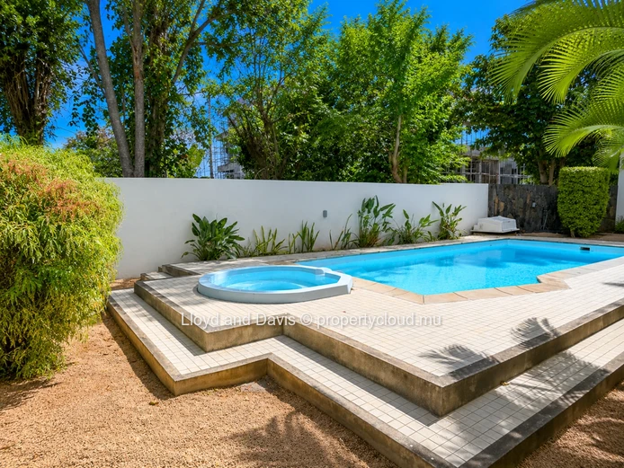 Elegant 3-Bedroom Apartment with Private Garden