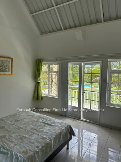 Maison individuelle 3 chambres avec piscine & jardin – Résidence Azure Bleu