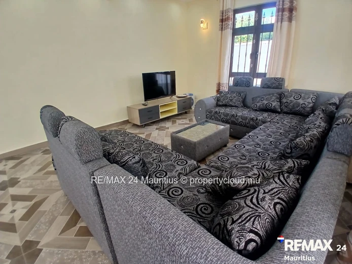 Spacious 4-Bedroom Villa with Private Pool - Calodyne 2 En-Suite Bedrooms | Pets Welcome | Ideal Fam