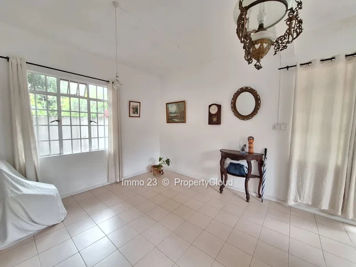 Maisons / Villas - 5 chambres - Vacoas