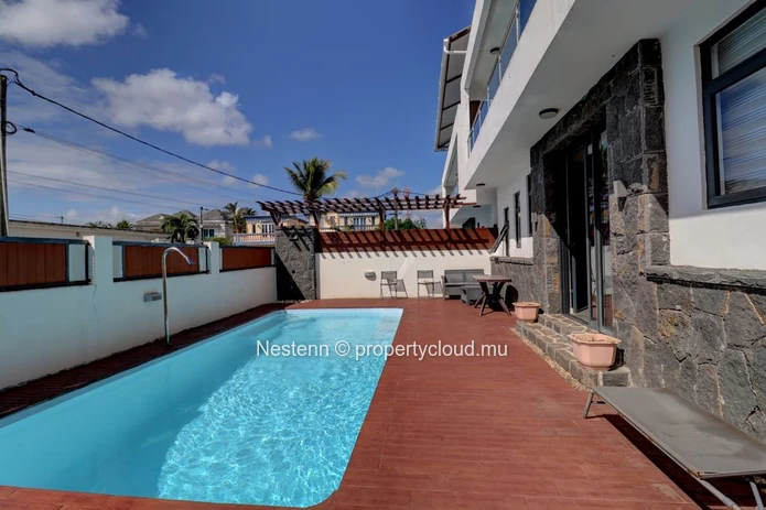 2-bedroom duplex with private pool close to bus stops.