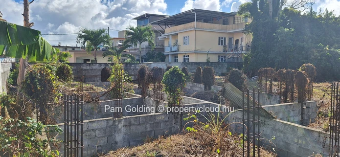 Residential Land in Quatre Bornes – Build Your Dream Home with Mountain Views!