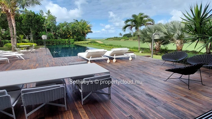Golf Cove