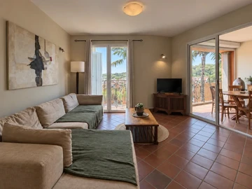 2 Bedroom Townhouse, Duplex