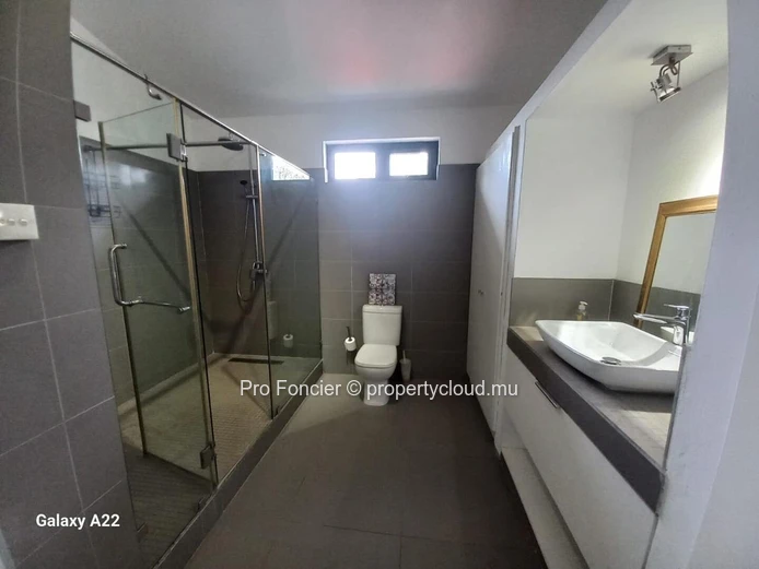 House for sale in Curepipe - Bright modern duplex.