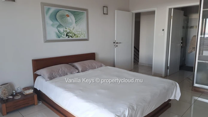 Gorgeous Duplex with views on long term rental in Tamarin