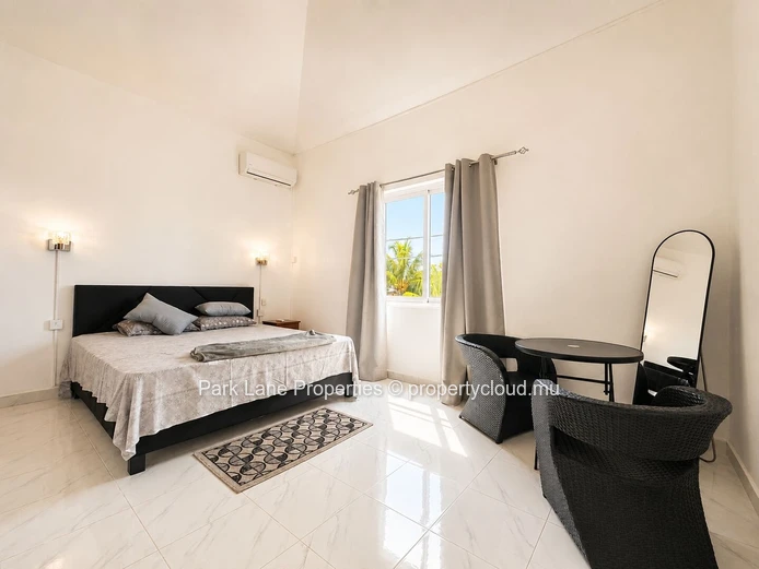 Family home with private pool for rent in Goodlands
