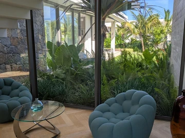 5 Bedroom Villa