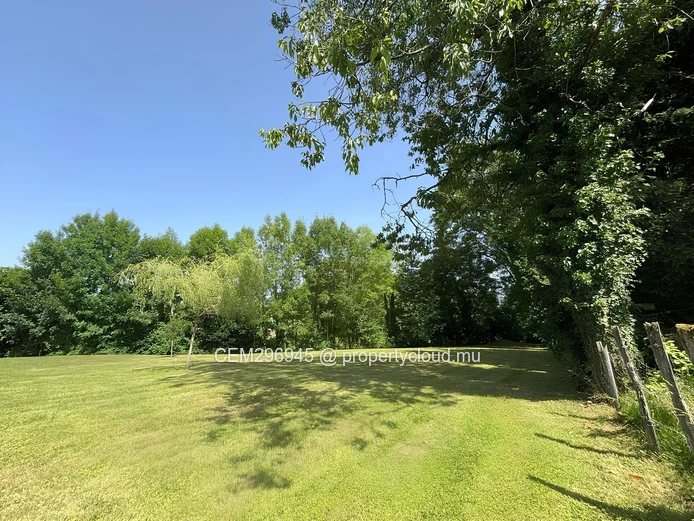 24,7 Perches Residential Land for Sale in Vieux Quatre Bornes