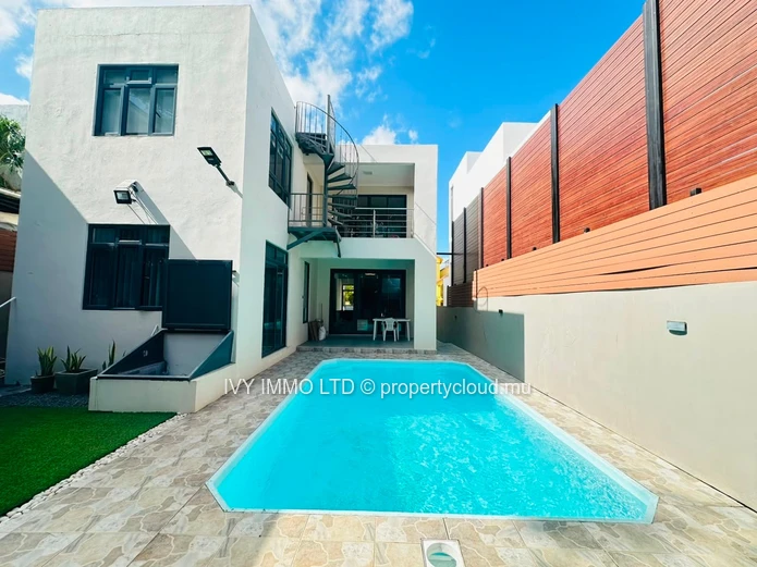 Luxury Villa For Rent – Trou Aux Biches