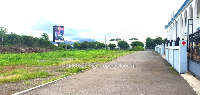 Terrain commercial à vendre – 44 Perches, Phoenix