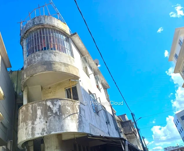 Commercial Space - 150m2 - Rose Hill