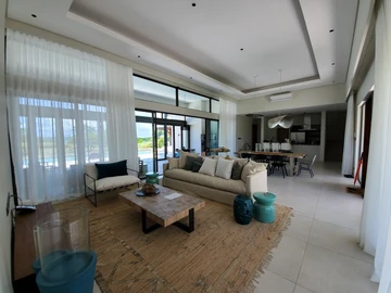 4 Bedroom Villa