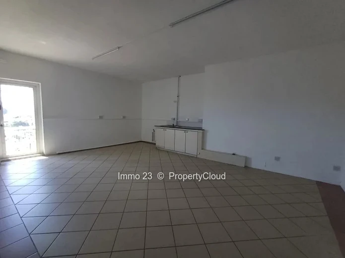 Bureau - 490m2 - Quatre Bornes - Ref. BU99080LO