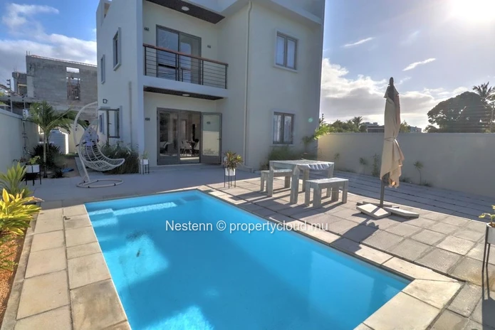 New 3-bedroom villa with modern amenities