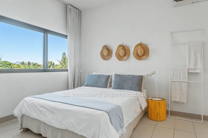 For Rent – 2-Bedroom Penthouse With Sea View | North-West