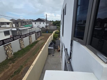 4 Bedroom Villa
