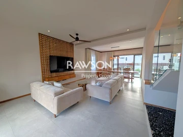 4 Bedroom Villa