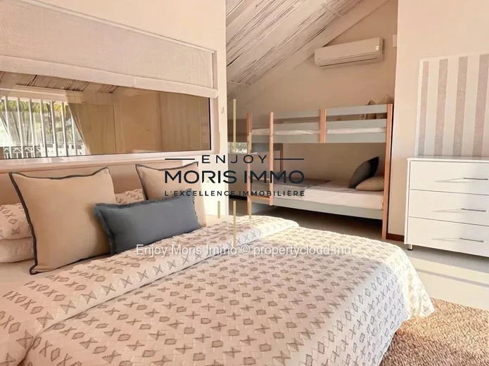 Modern Villa with Swimming Pool – For rent in Calodyne
