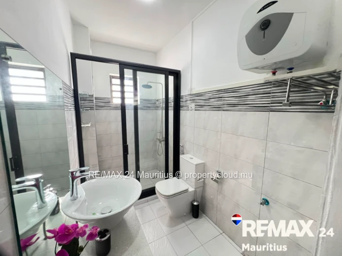 3-Bedroom Apartment with Private Rooftop Terrace | Flic en Flac