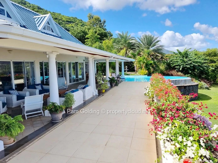 Beautiful spacious villa with all modern comforts.