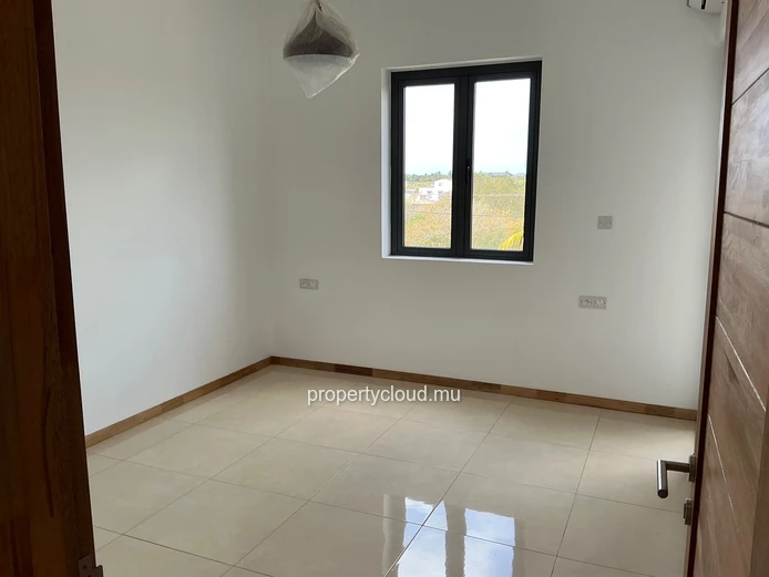 For sale – Brand new 2-bedroom apartment in a secure residence with swimming pool in Grand Baie, Mauritius