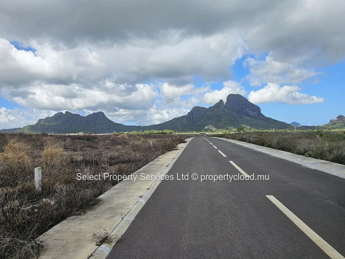 Terrain à vendre, Morcellement Pierrefonds, Palma, à Rs 4.4M
