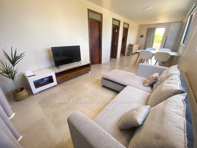 Appartement Neuf de Deux Chambres avec Vue Mer dans le Sud