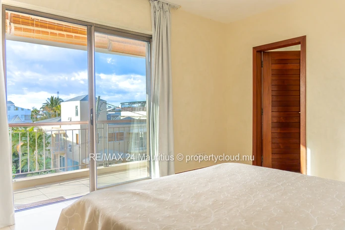 2-Bedroom Apartment near La Preneuse Beach