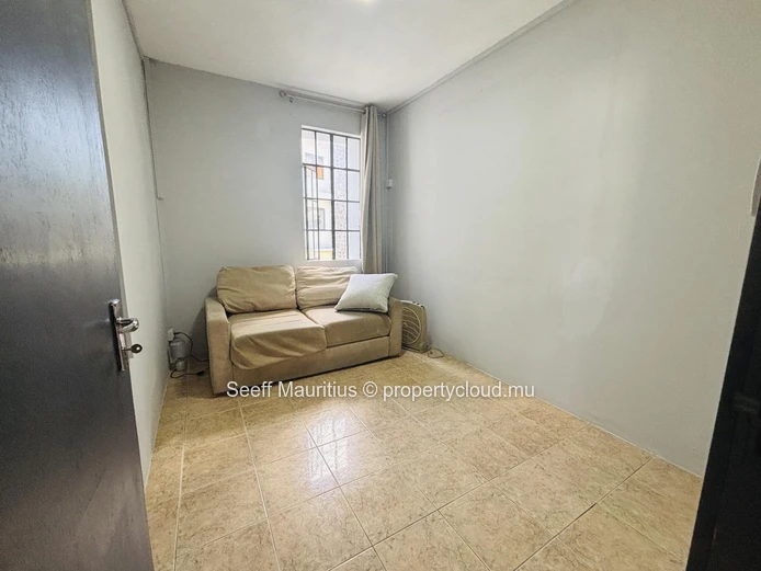 Appartement Spacieux au Premier Étage à Louer