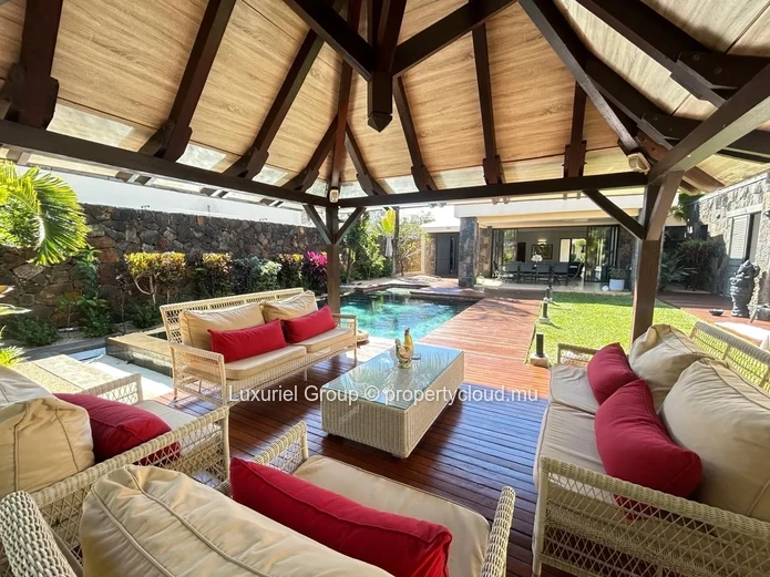 Luxury Villa For Rent In Pereybere – Secure Gated Estate