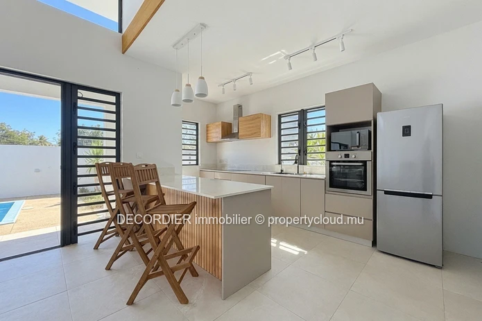 Maison avec piscine privée à Calodyne