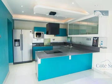 4 Bedroom Villa