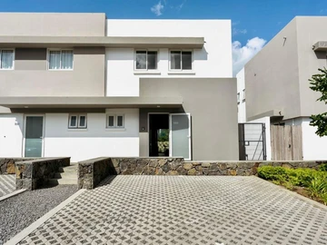3 Bedroom Townhouse, Duplex