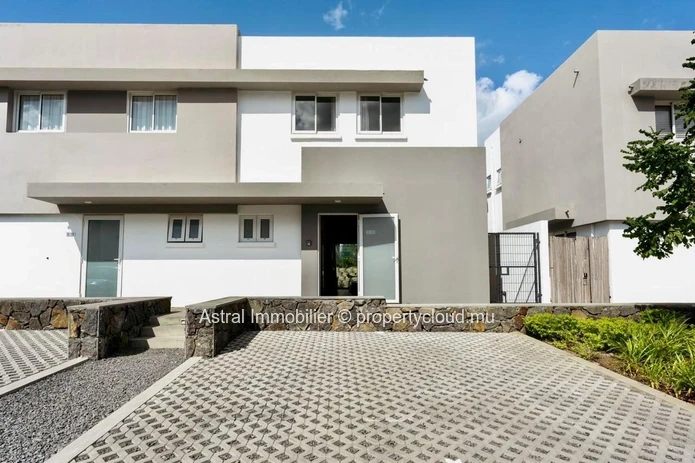 Location long terme de luxe – Duplex contemporain